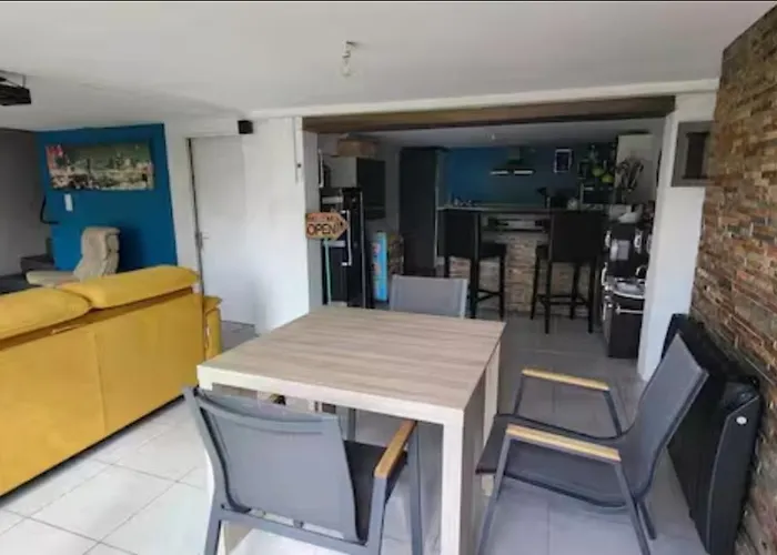 Maison Proche Du Circuit Des 24h Du Mans Hébergement de vacances Sargé Les Le Mans